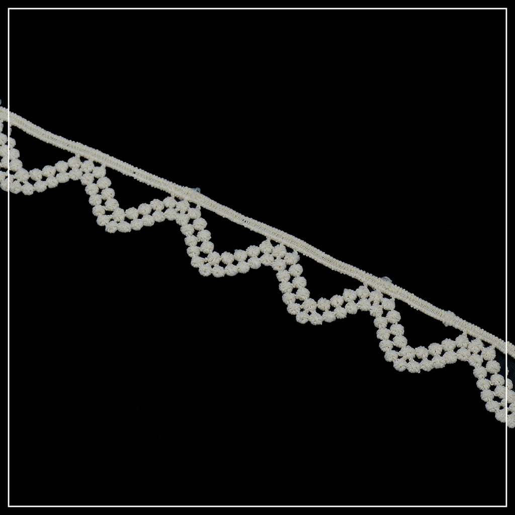 One Side Border Shuttle Lace