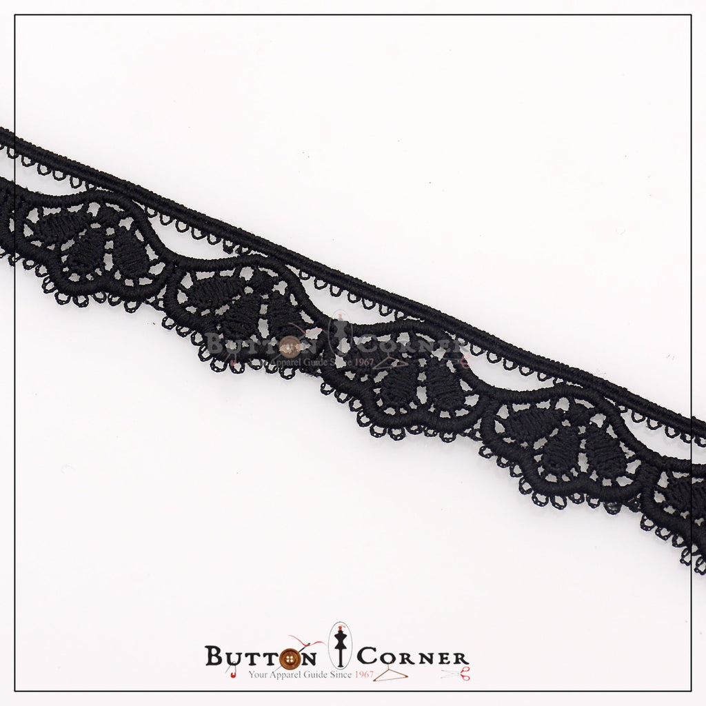 One Side Border Shuttle Lace