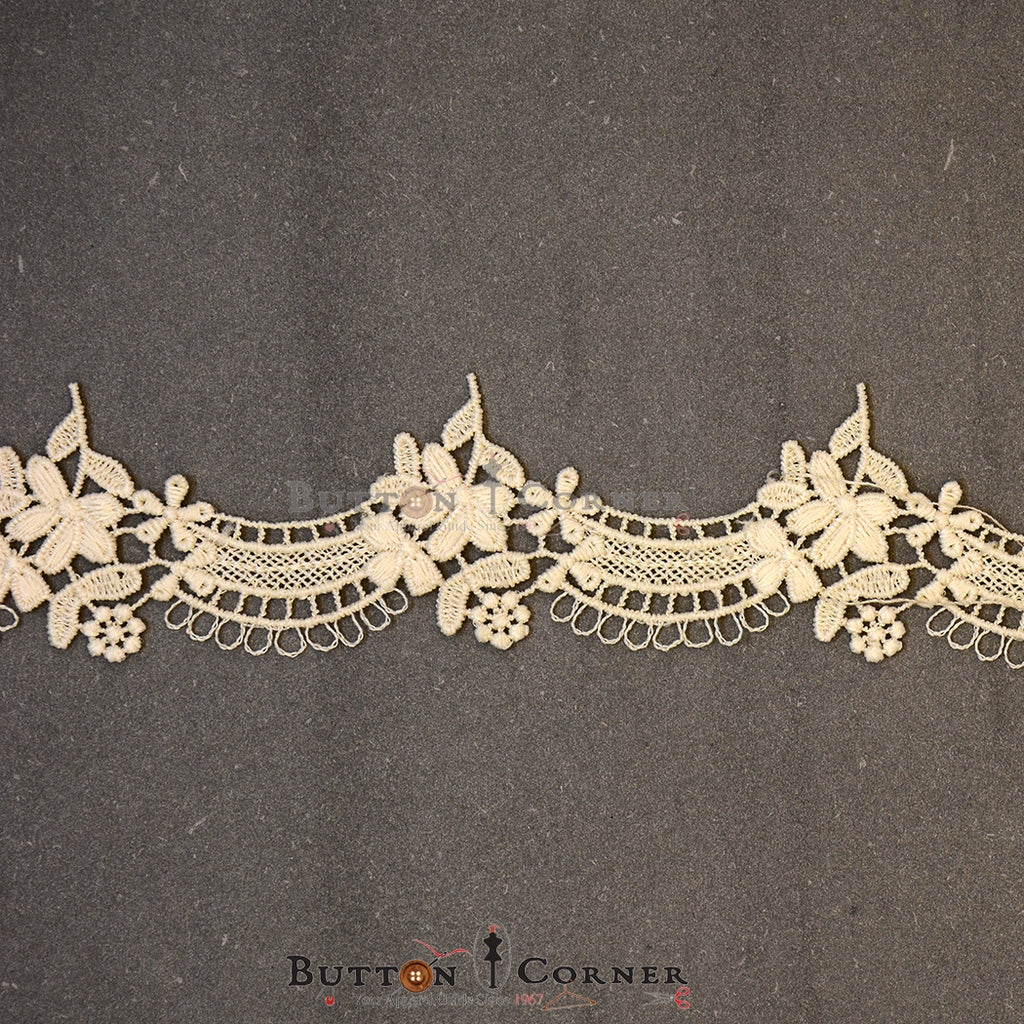 Applique Shuttle Lace