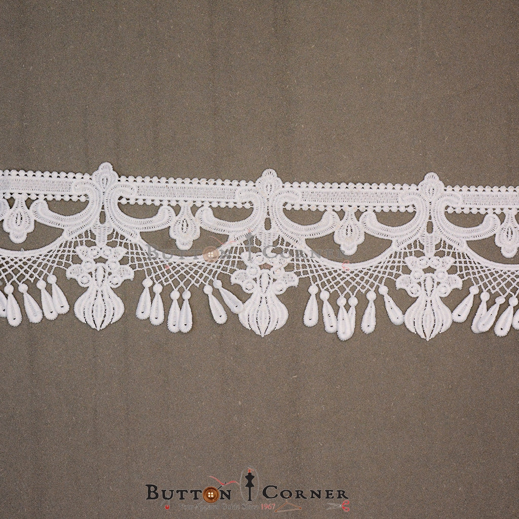 One Side Border Shuttle Lace