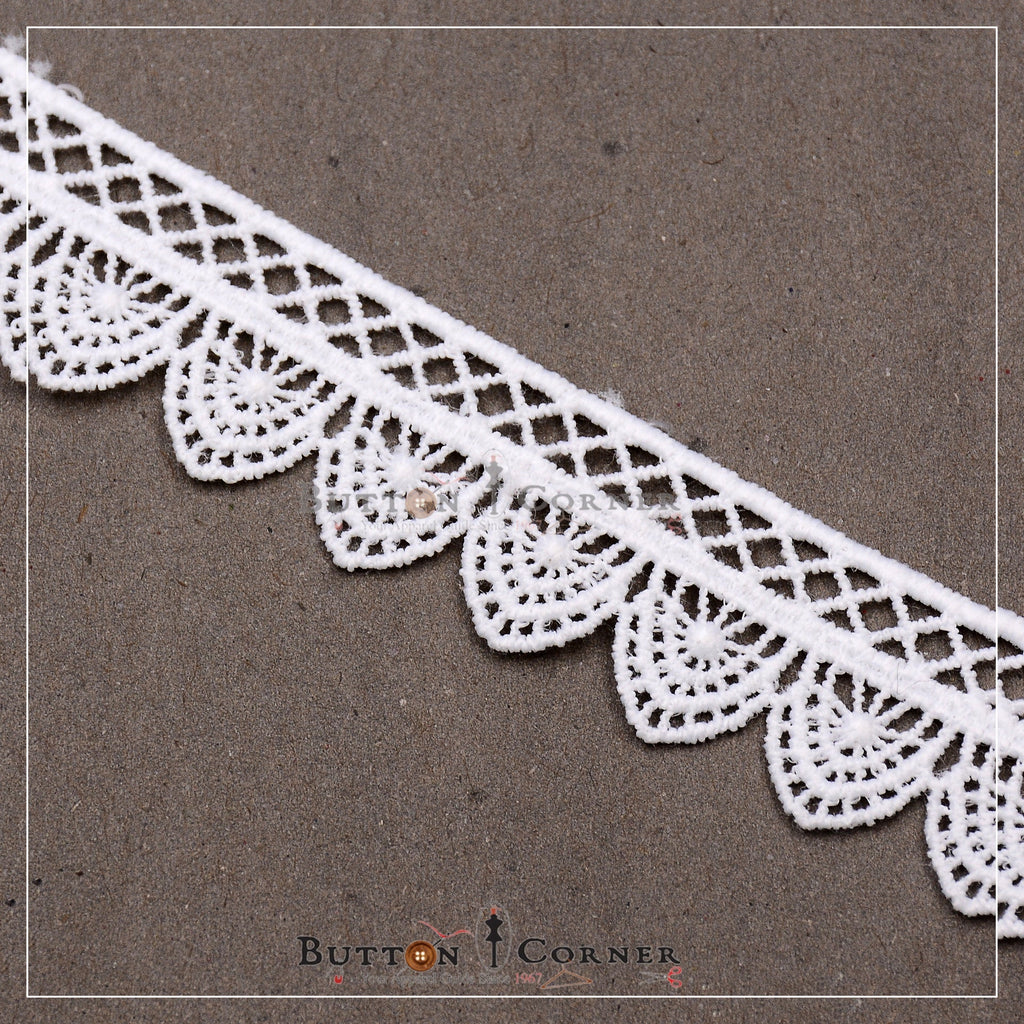 One Side Border Shuttle Lace