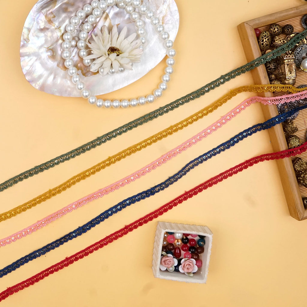 Sequence Shuttle Lace