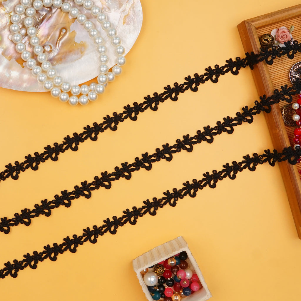 Flower Design Shuttle Lace