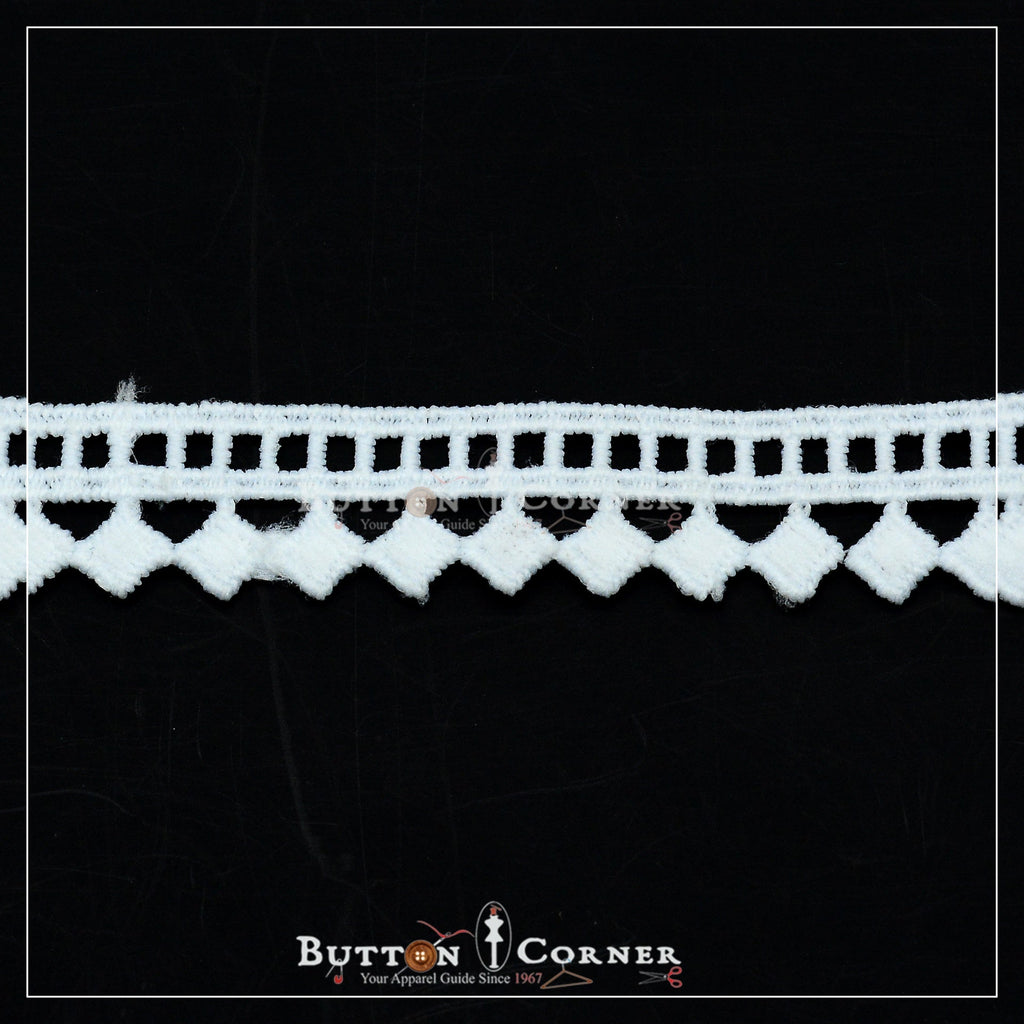 One Side Border Shuttle Lace