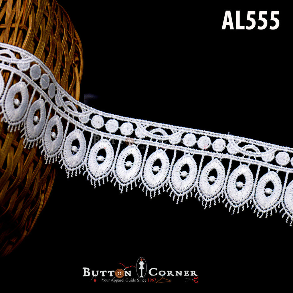 One Side Border Shuttle Lace