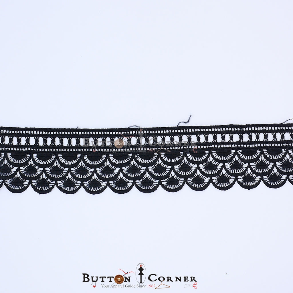 One Side Border Shuttle Lace