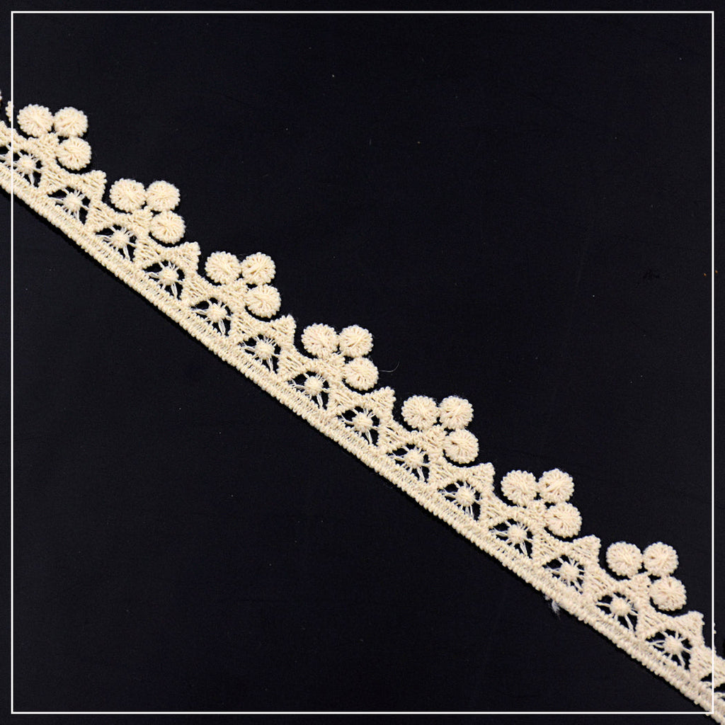 One Side Border Shuttle Lace