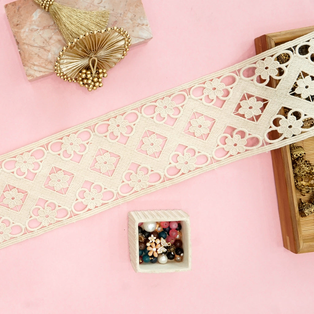 Double Side Border Shuttle Lace
