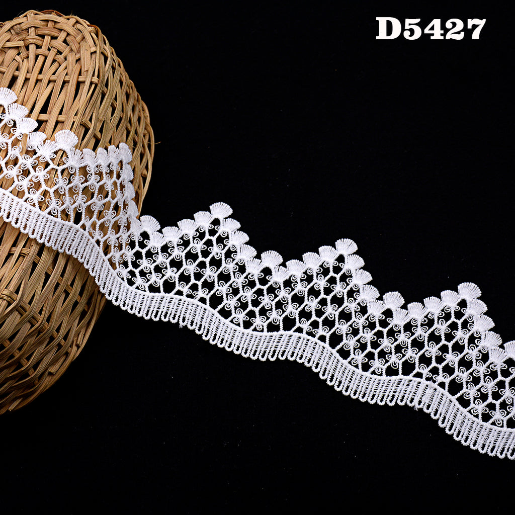 Shuttle One Side Border Lace