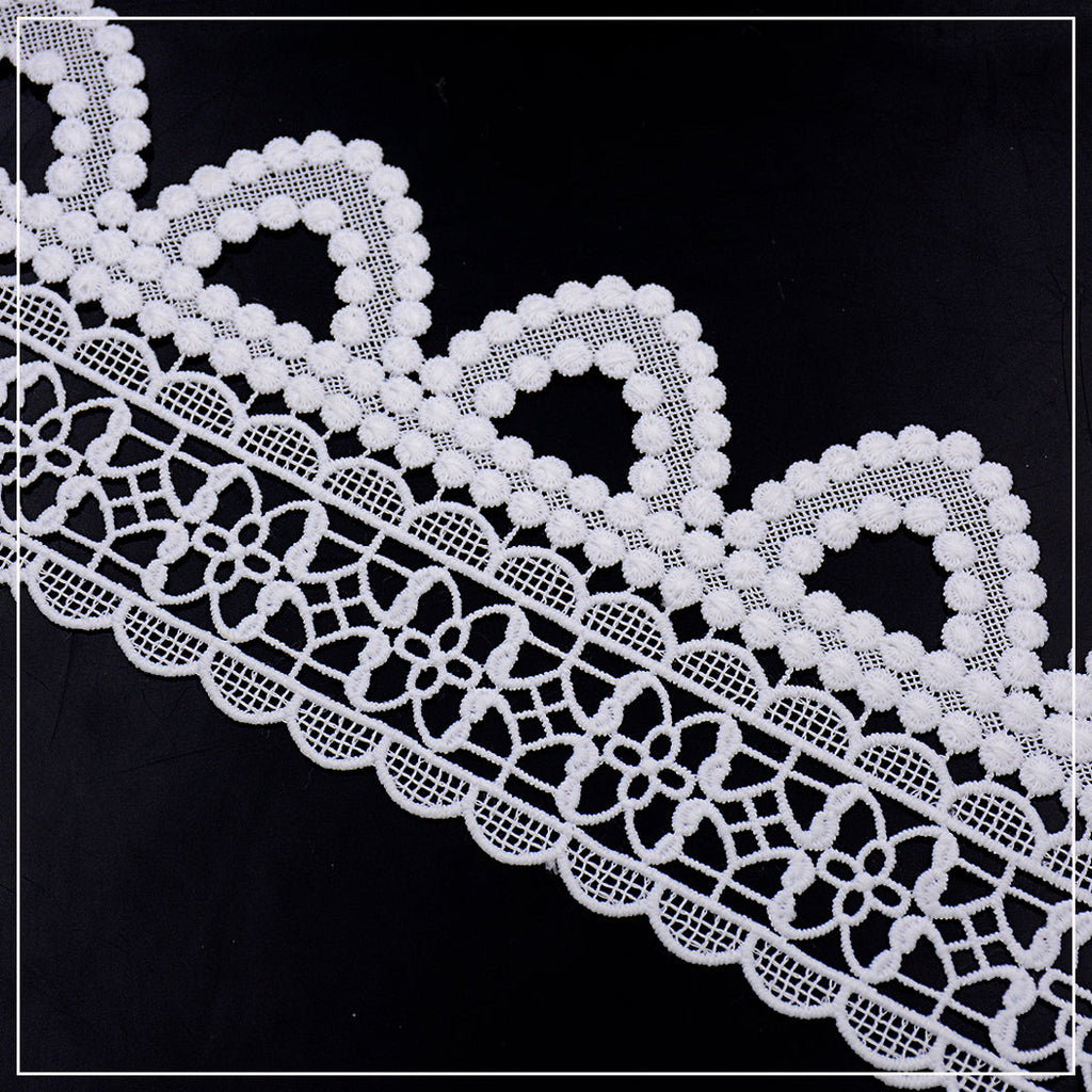 One Side Border Shuttle Lace