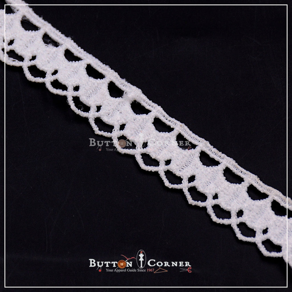 One Side Border Shuttle Lace