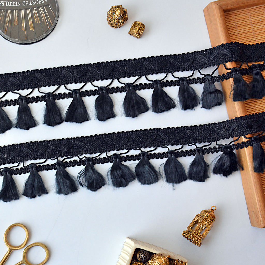 One Side Border Hanging Lace