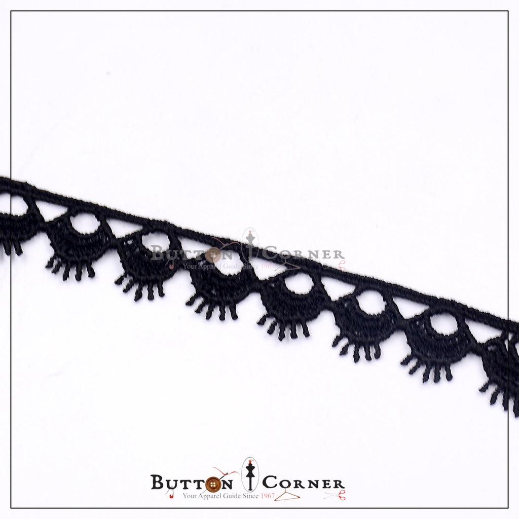 One Side Border Shuttle Lace