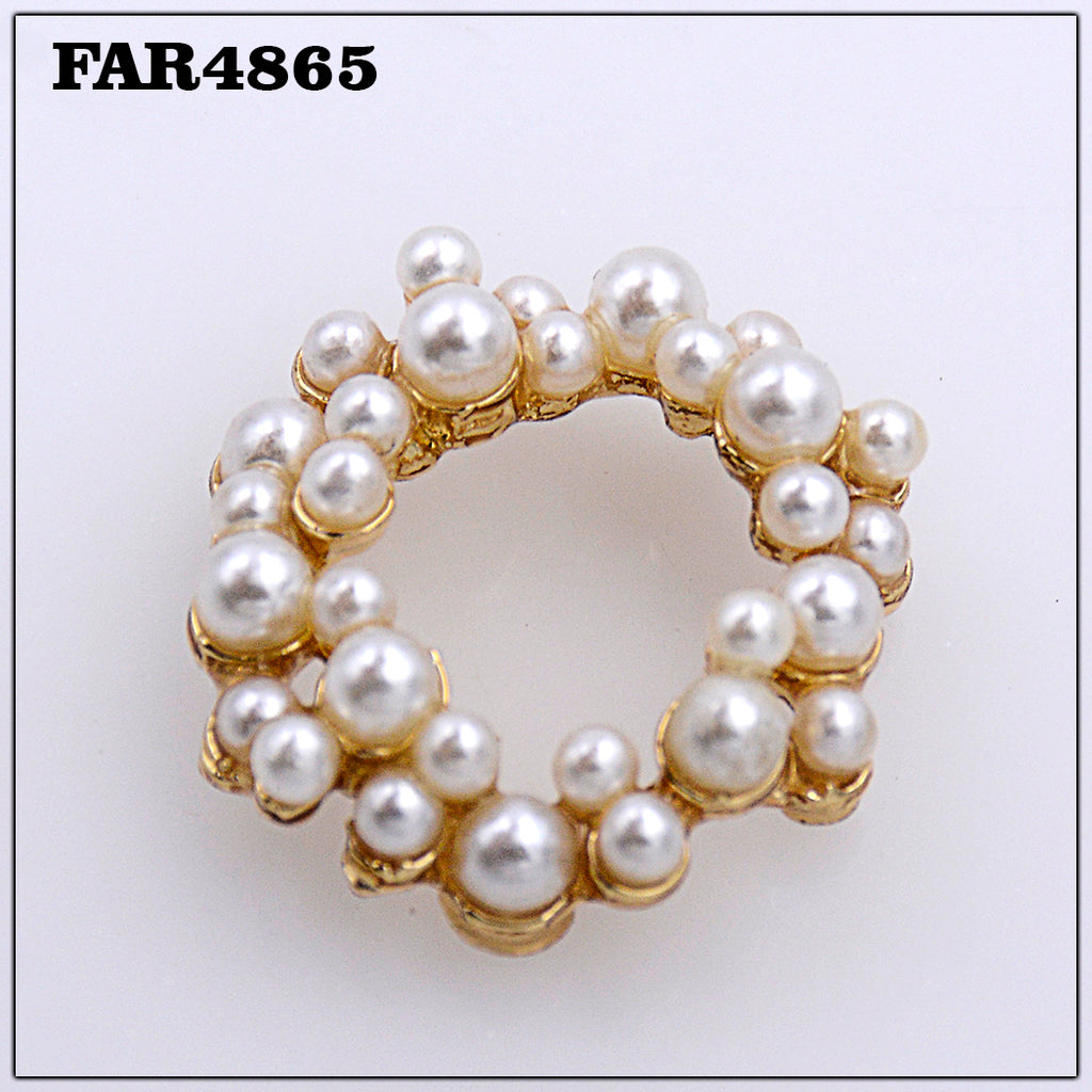 Round Shape With Pearls Button