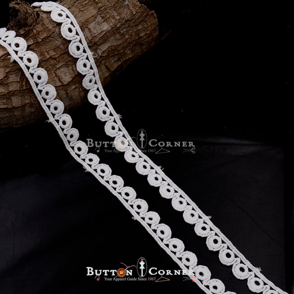One Side Border Shuttle Lace