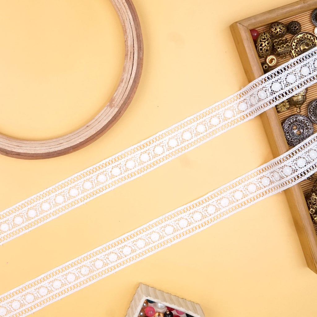 Double Side Border Shuttle Lace