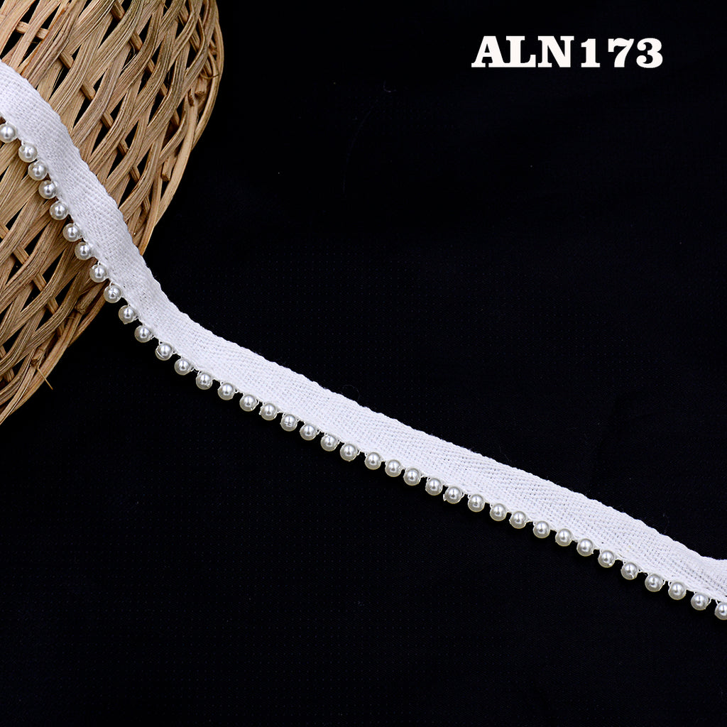 One Side Border Pearl Shuttle Lace
