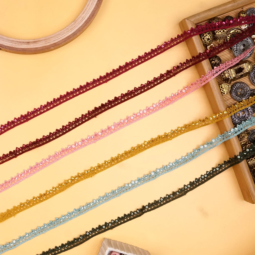 Sequence Shuttle Lace