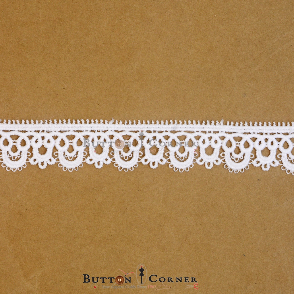 One Side Border Shuttle Lace