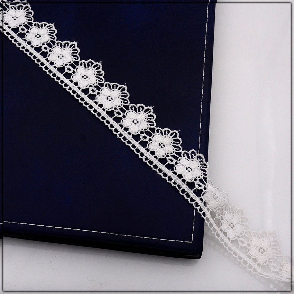 One Side Border Shuttle Lace