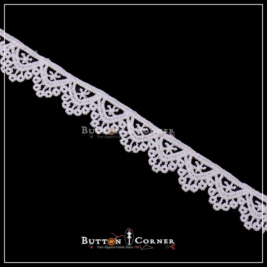 One Side Border Shuttle Lace