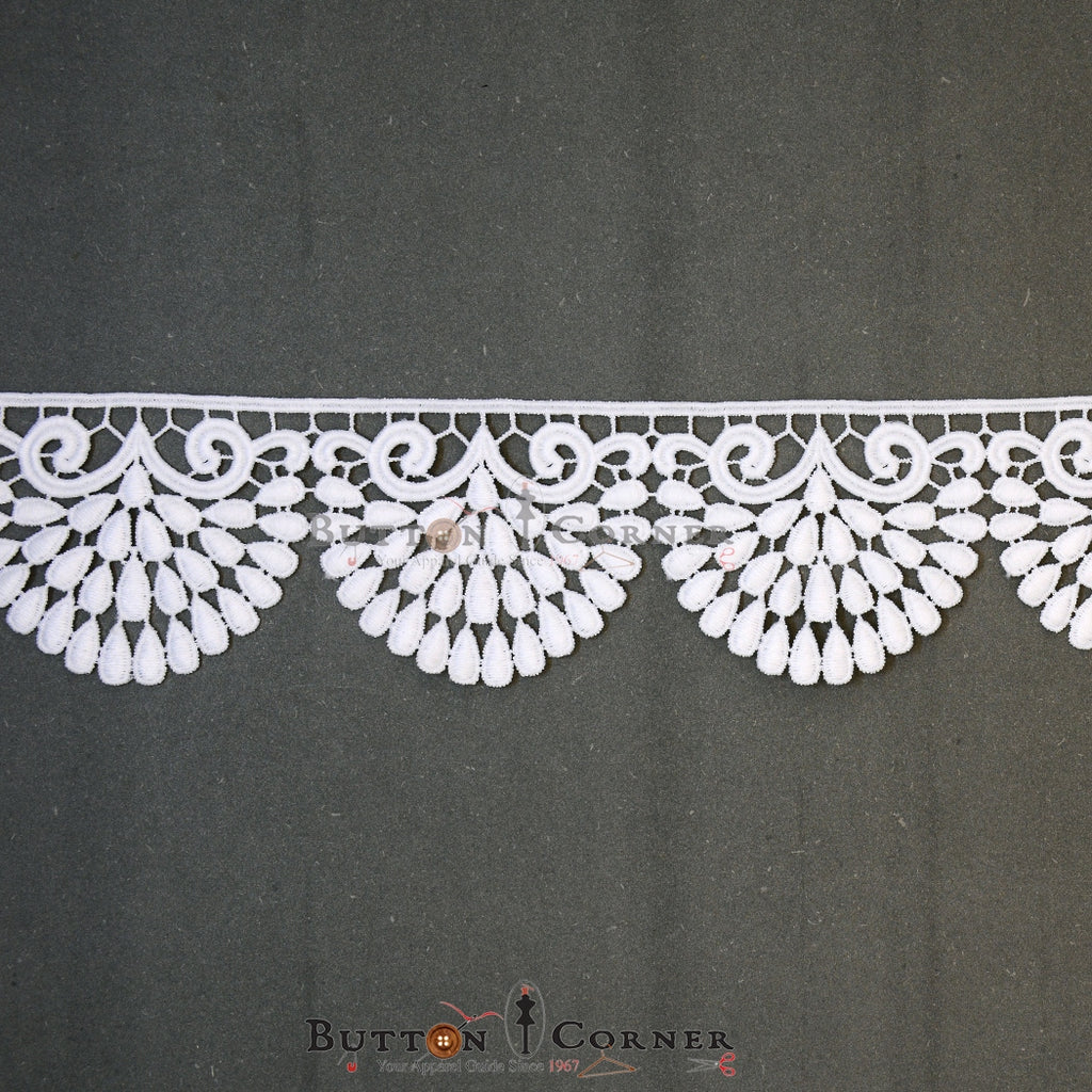 One Side Border Shuttle Lace
