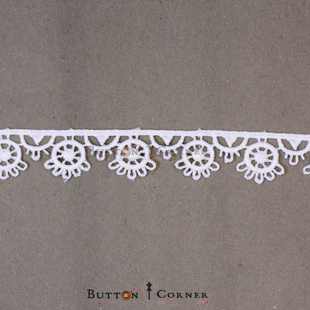 One Side Border Shuttle Lace
