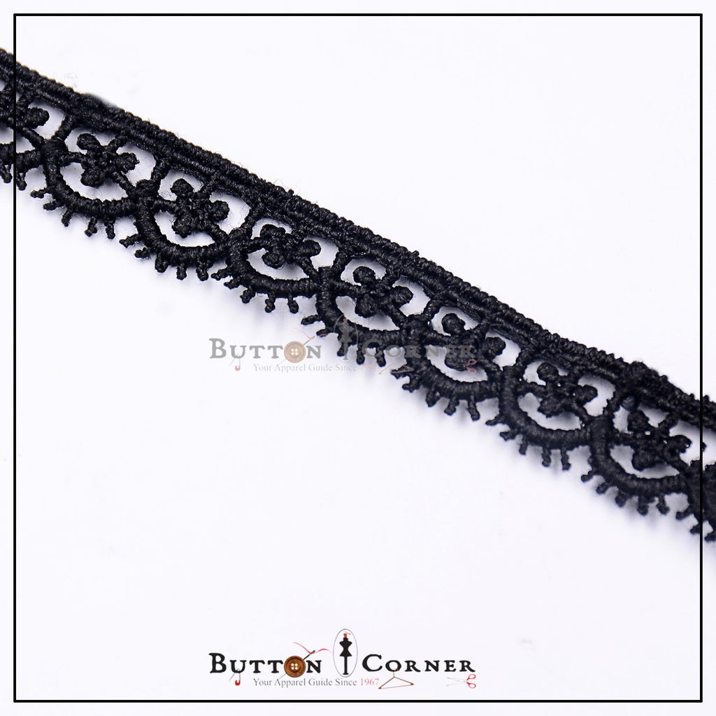 One Side Border Shuttle Lace