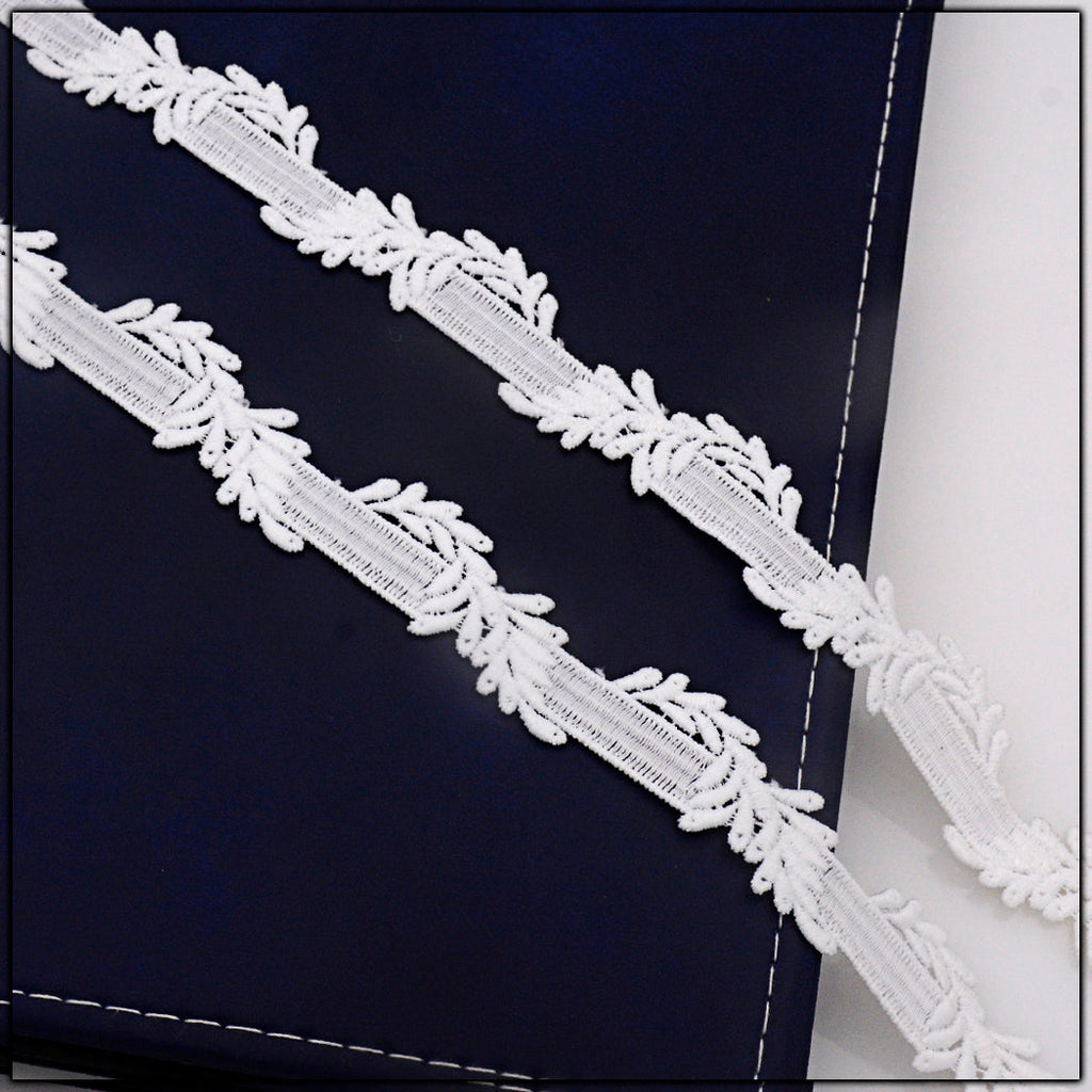 Double Side Border Shuttle Lace