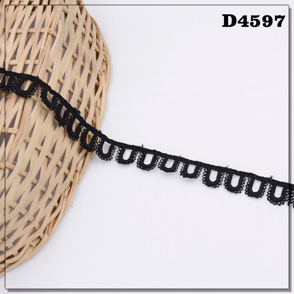One Side Border Shuttle Lace