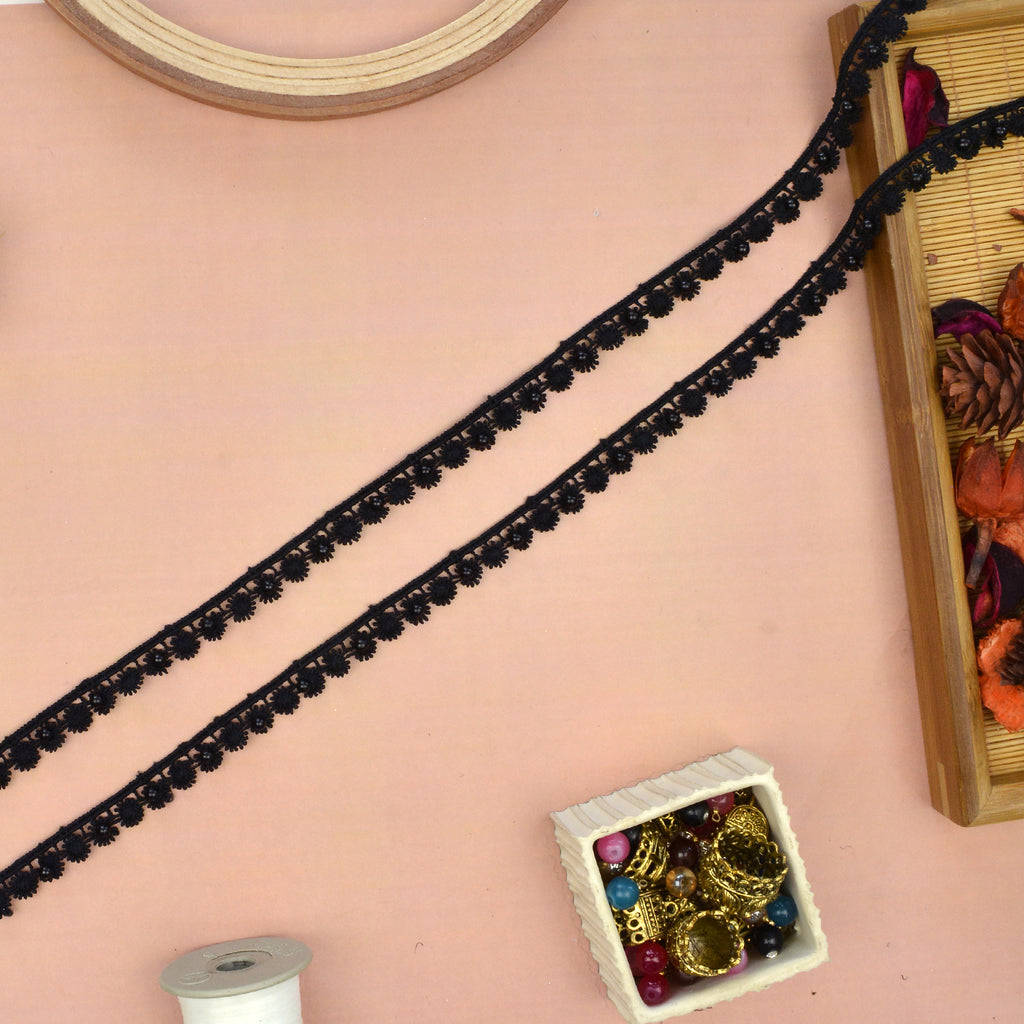 One Side Border Lace With Pearl