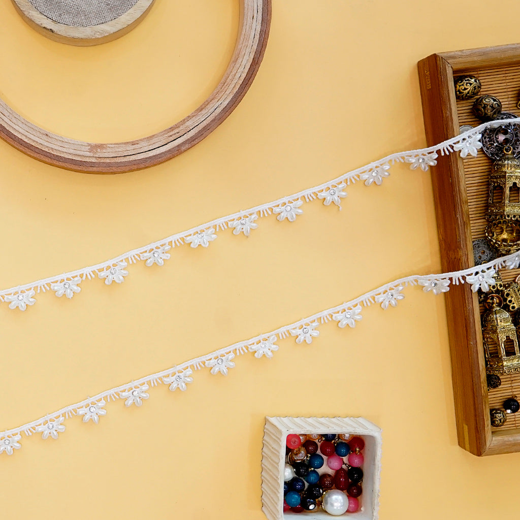 Crystal Pearl Shuttle Lace