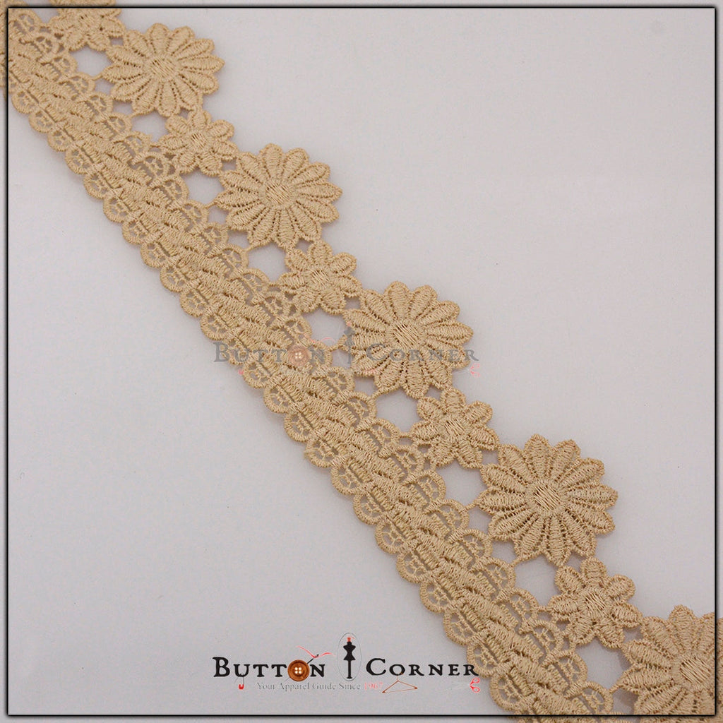 One Side Border Shuttle Lace