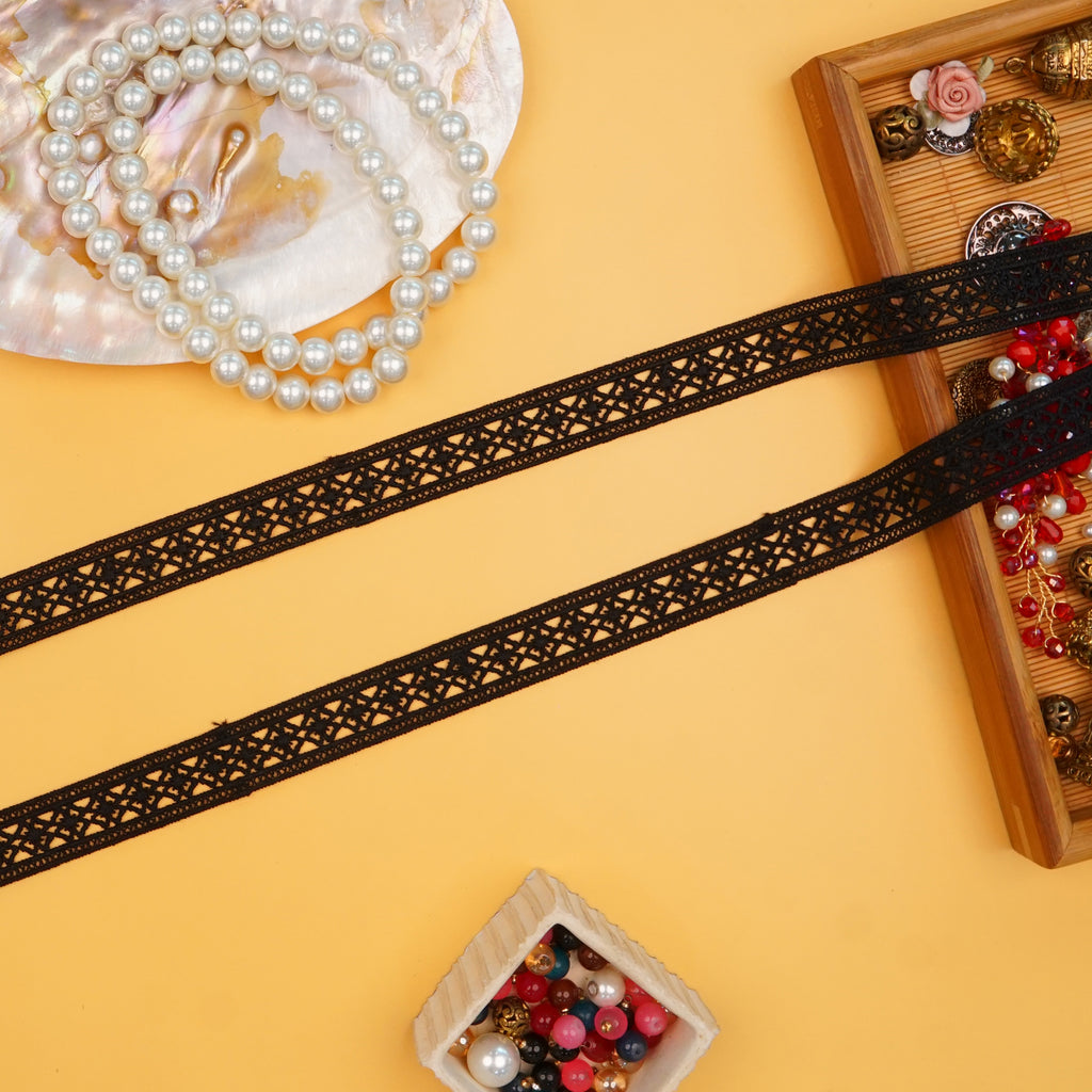 Double Side Border Shuttle Lace
