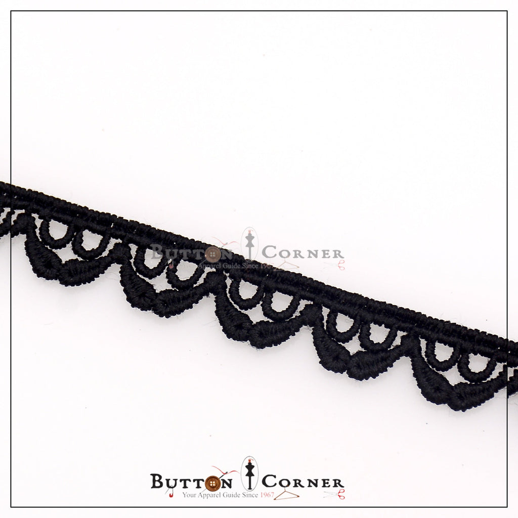 One Side Border Shuttle Lace