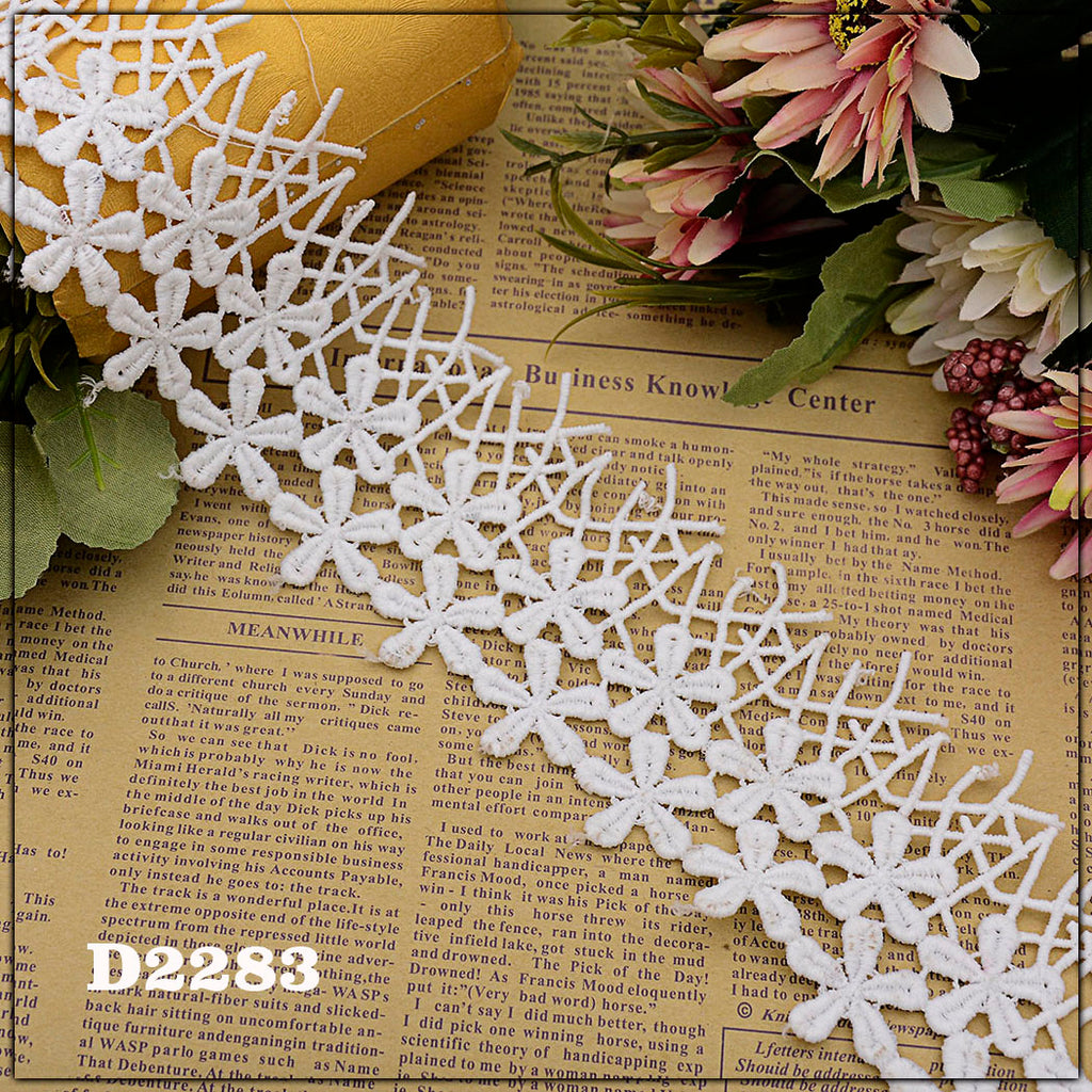 Shuttle One Side Border Lace