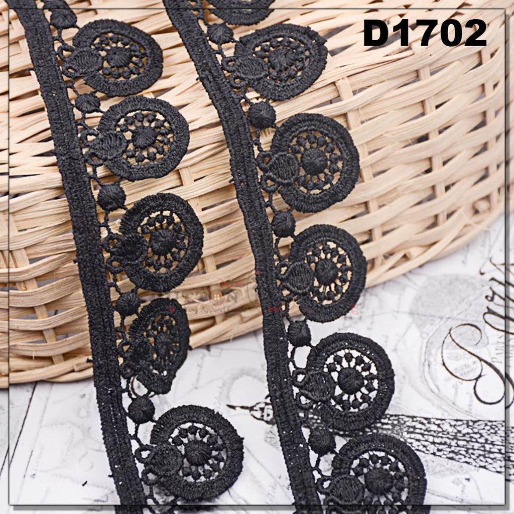 Shuttle One Side Border Lace