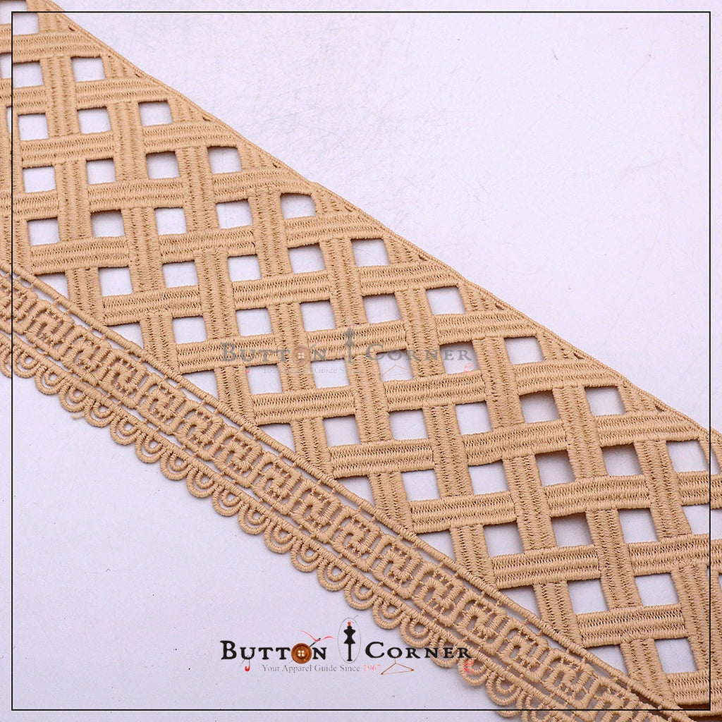 One Side Border Shuttle Lace