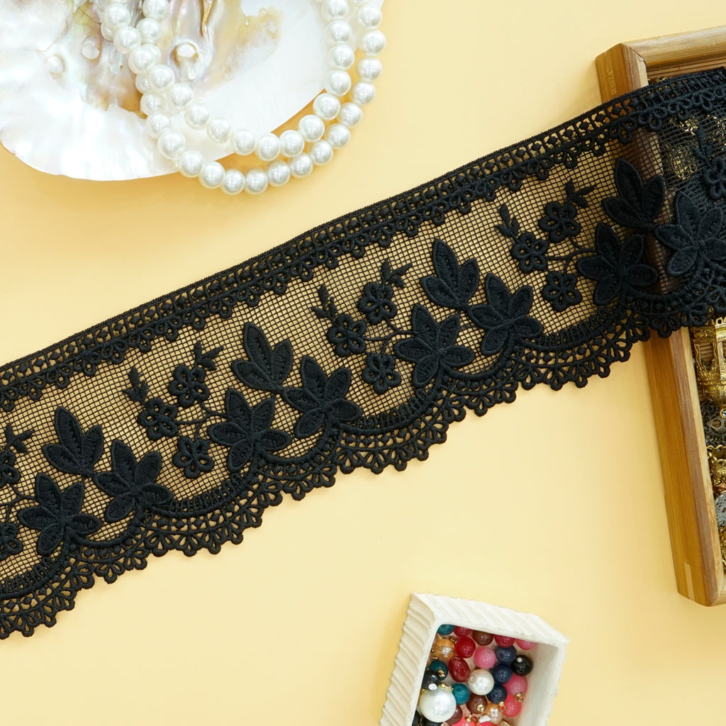 Shuttle Net Lace In Color