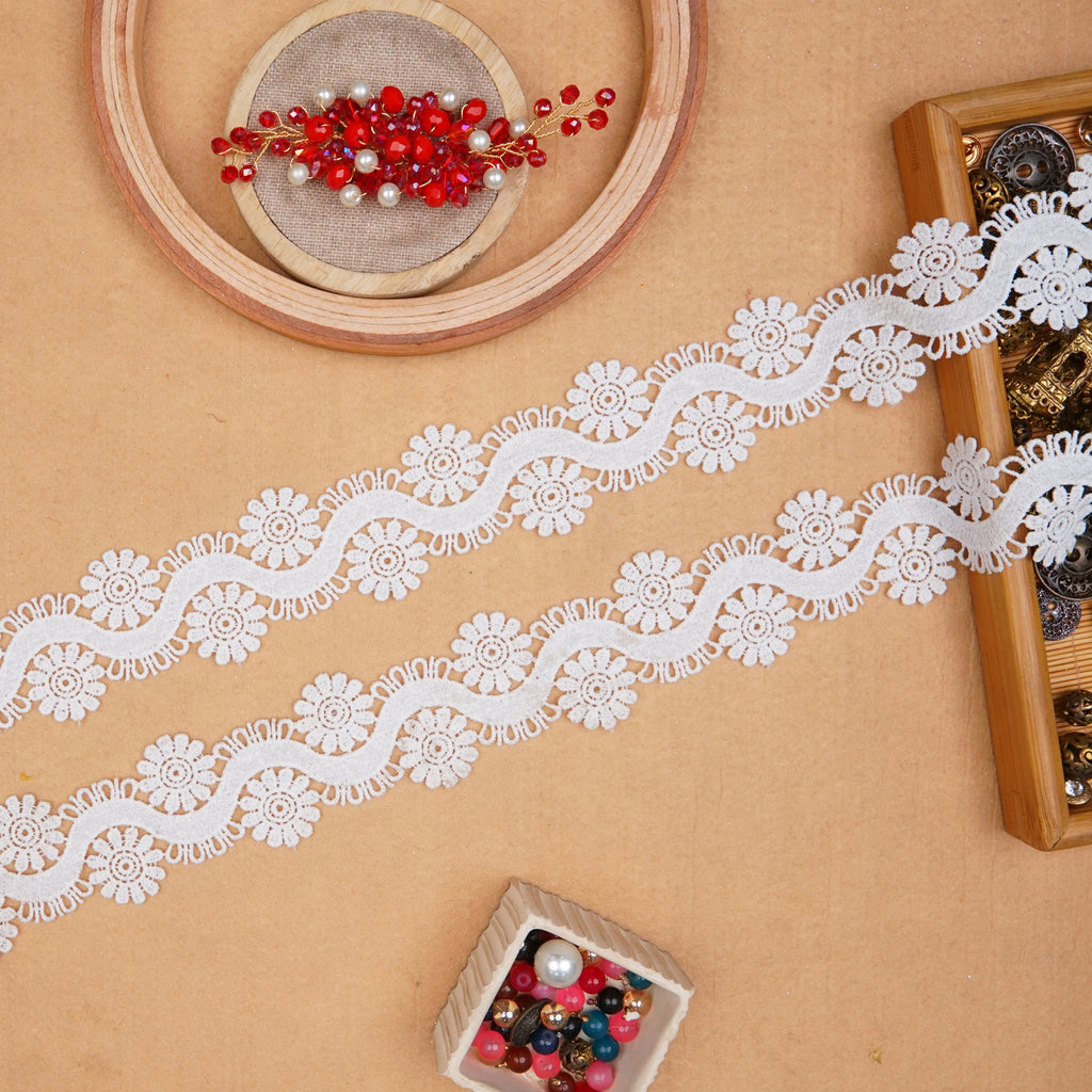 Sunflower Design Shuttle Lace