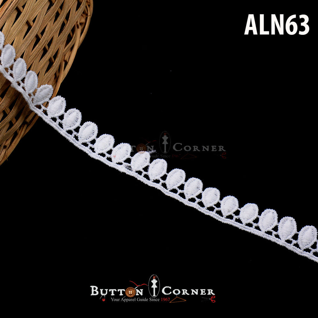 One Side Border Shuttle Lace