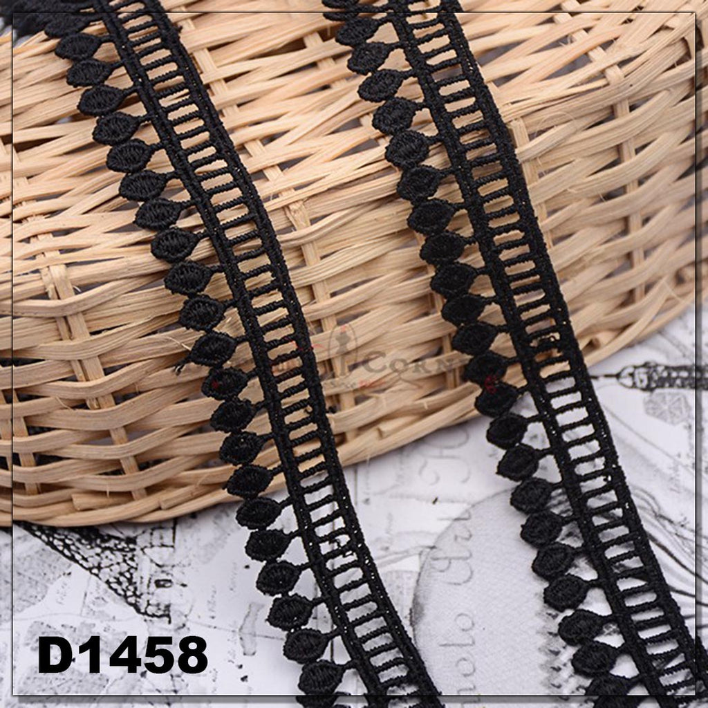 Shuttle One Side Border Lace