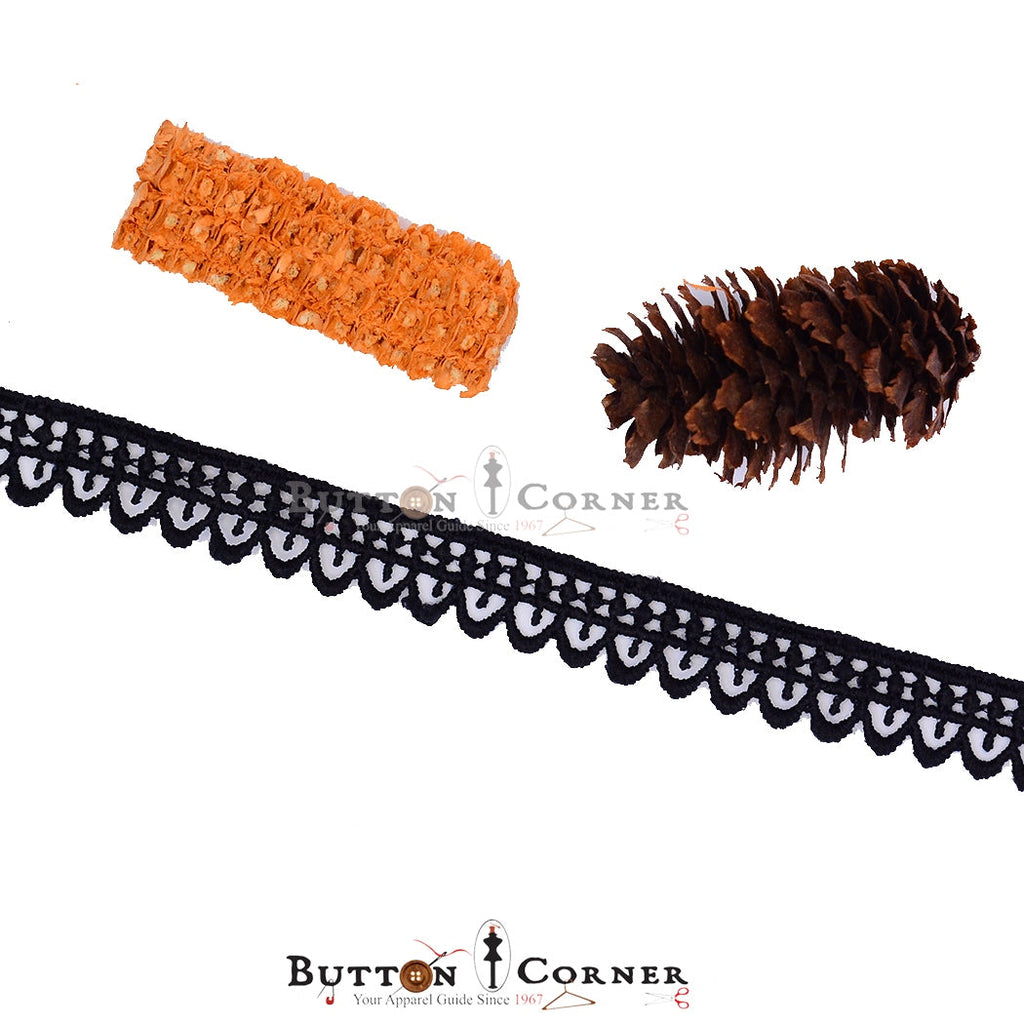 One Side Border Shuttle Lace