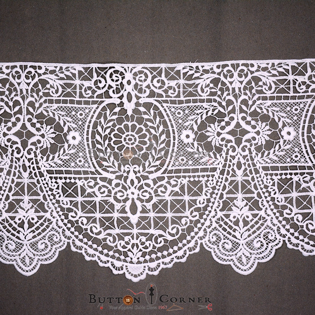 One Side Border Shuttle Lace