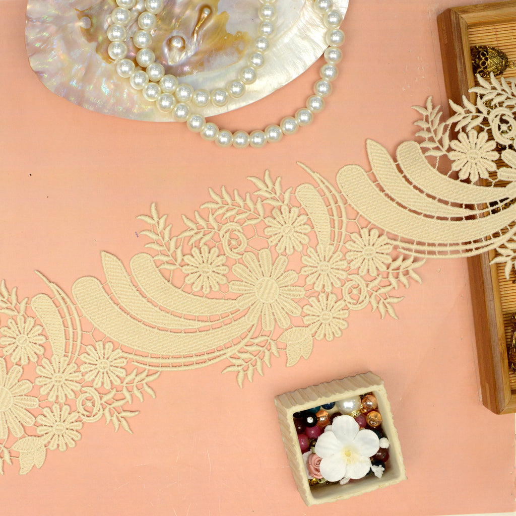Applique Shuttle Lace