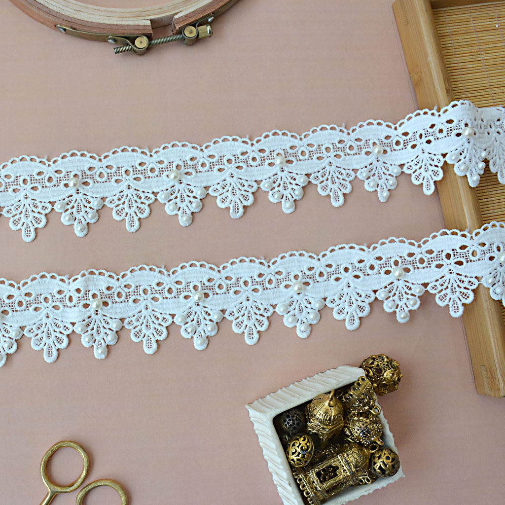One Side Border Lace With Pearl