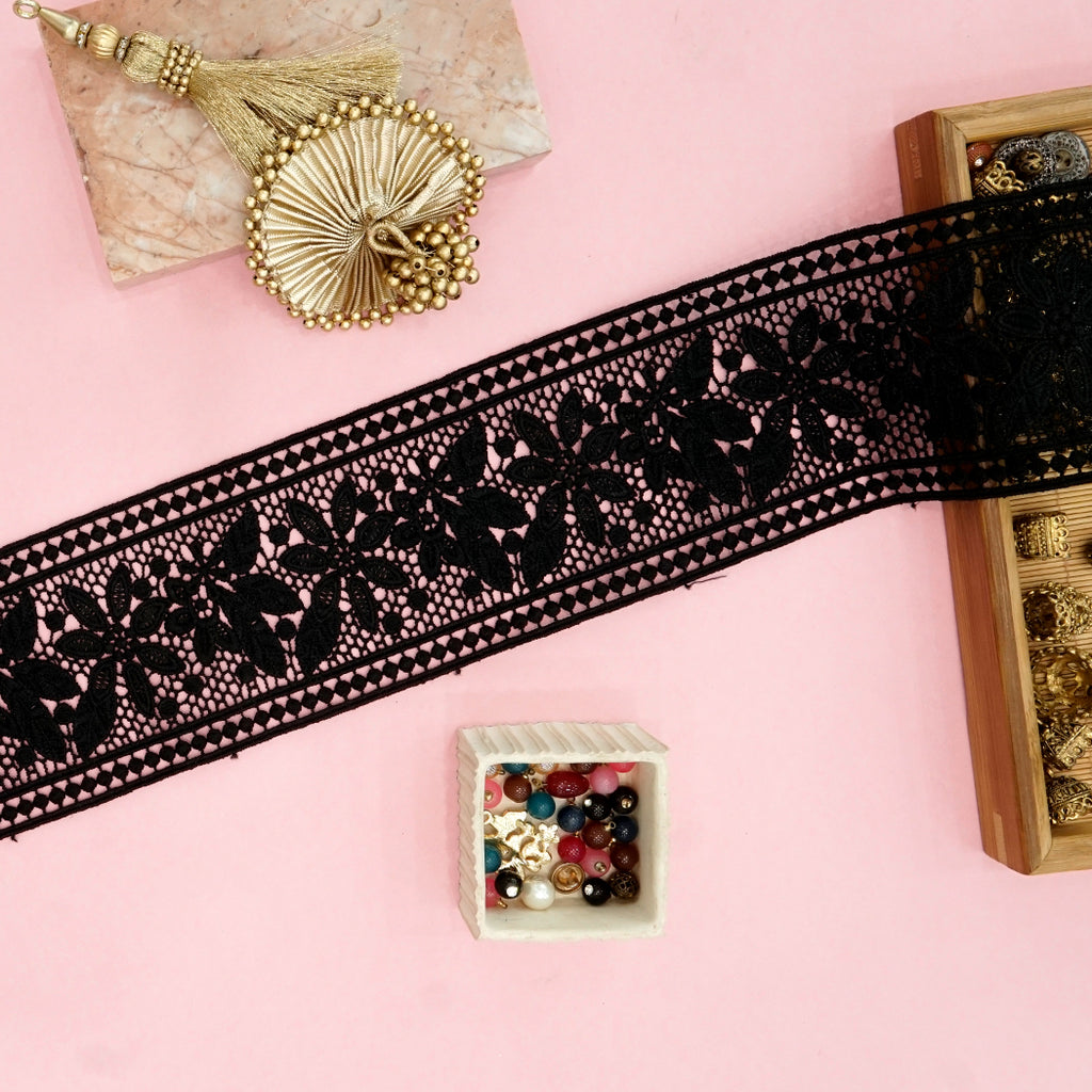 Double Side Border Shuttle Lace