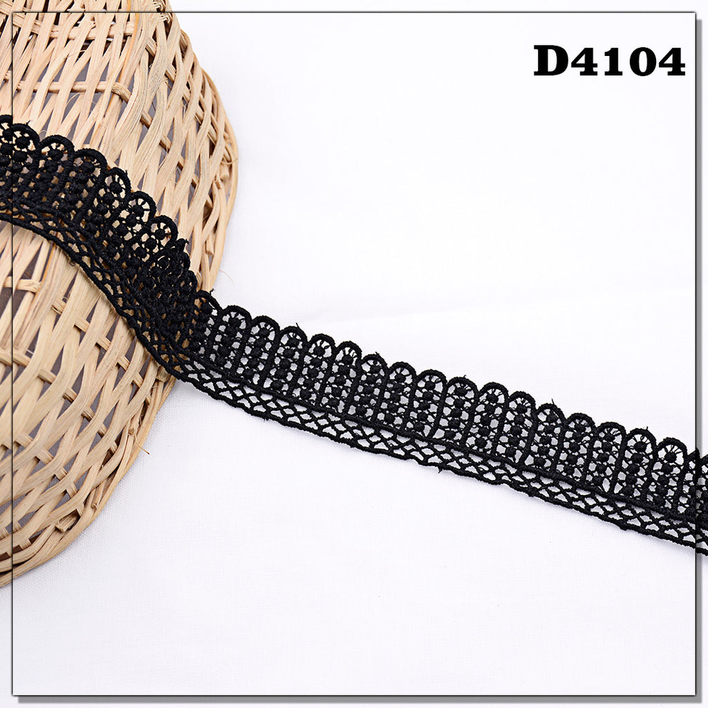 Shuttle One Side Border Lace