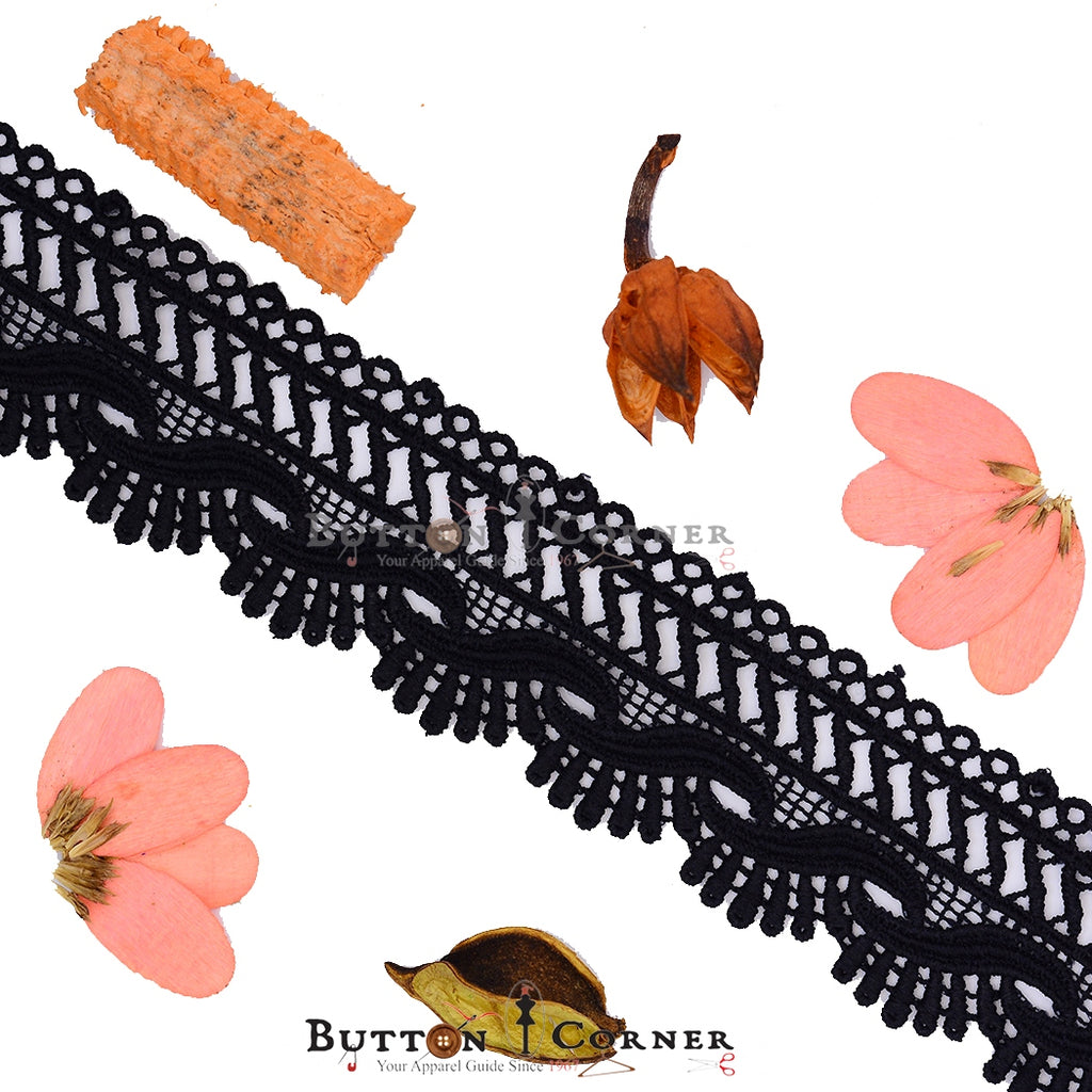 One Side Border Shuttle Lace