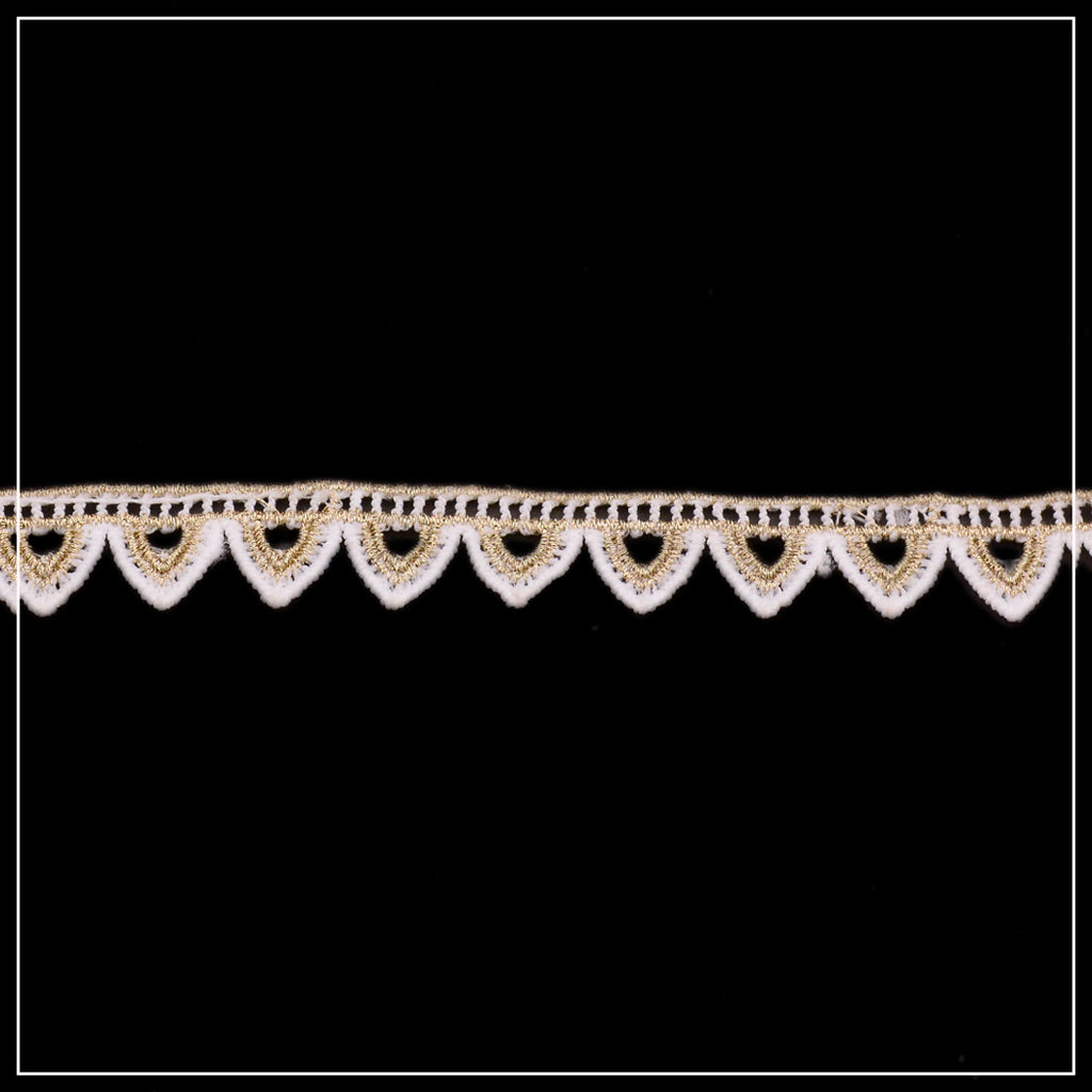 Fancy Metallic Yarn Shuttle Lace